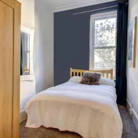 Clifton Flat On Royal Park - Beautiful 2 Bedroom * Bristol